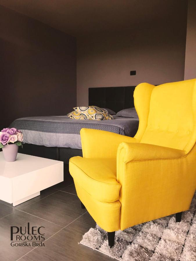 Apartma Sobe Pulec Dobrovo Exteriör bild